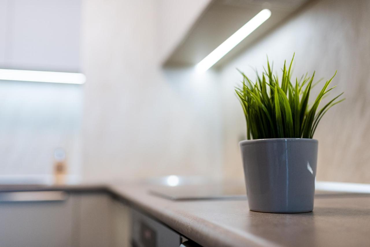 Sky Symphony Apartment Варна Екстериор снимка