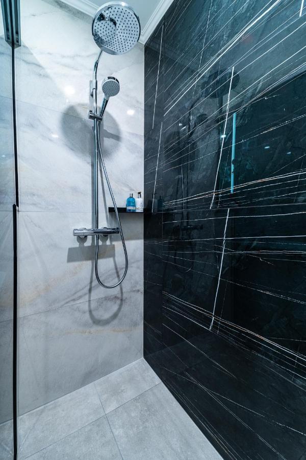 Sky Symphony Apartment Варна Екстериор снимка