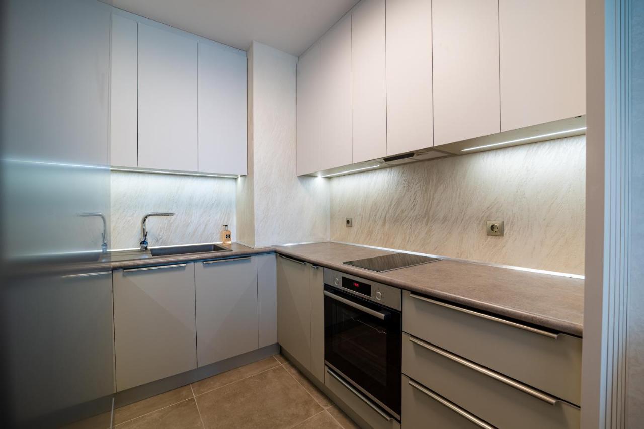 Sky Symphony Apartment Варна Екстериор снимка
